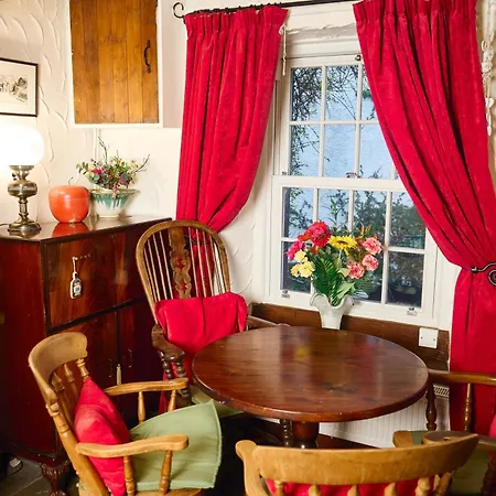 Cosy & Charming 2-bed Near Ullswater Nyaraló